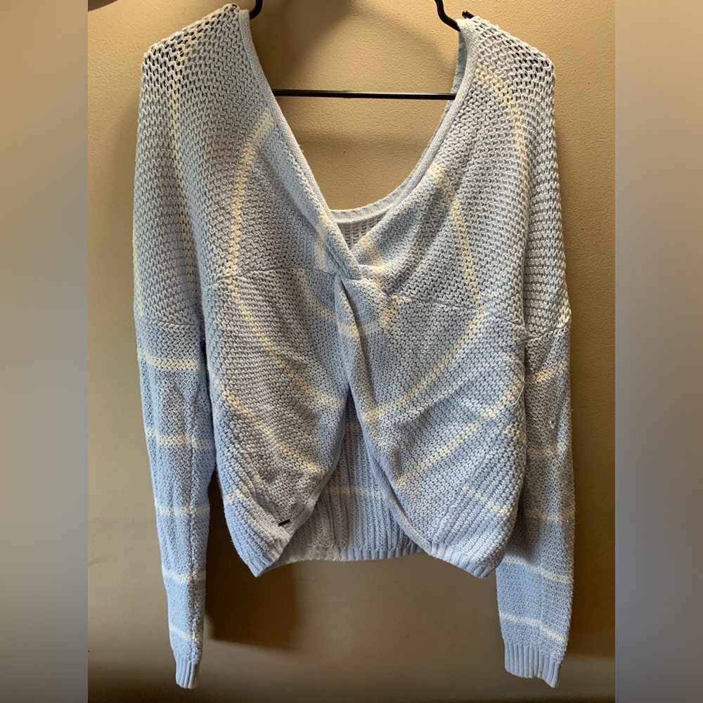 Hollister Tie knot cropped sweater size large